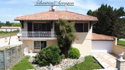 Villeneuve-sur-Lot Lot-et-Garonne huis foto 7088916
