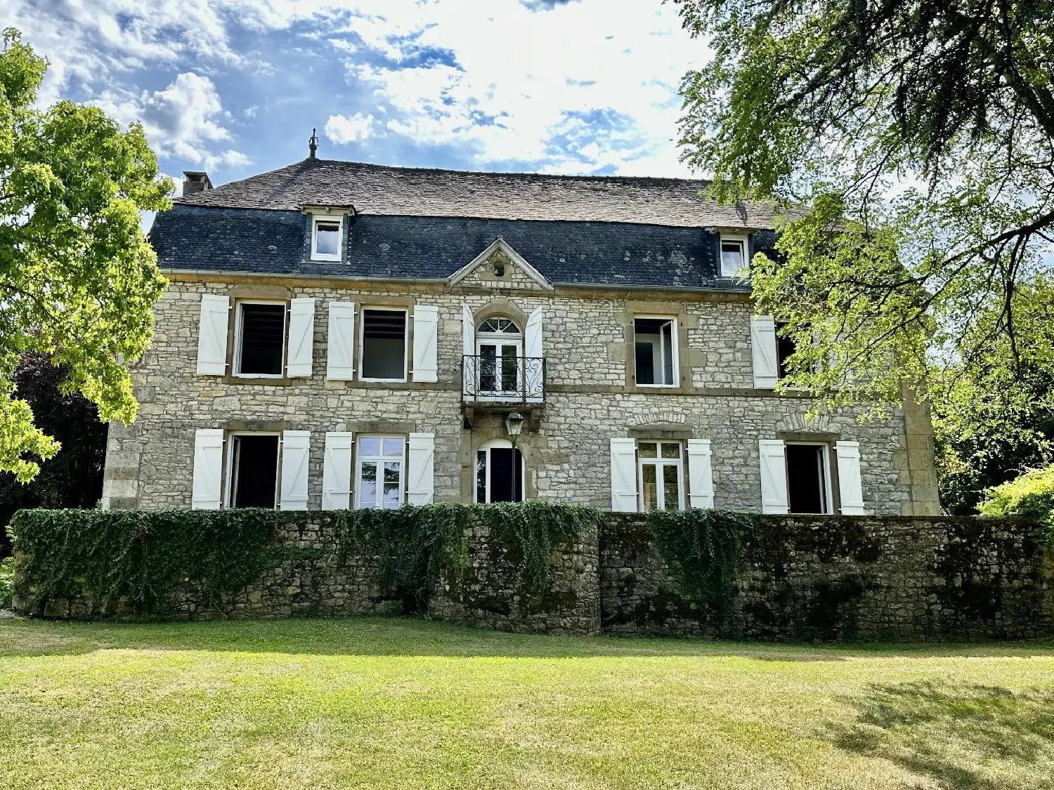 en venta mansión La Chapelle-aux-Saints Corrèze 3