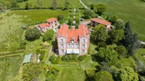 Monestiès Tarn Bürgerhaus Bild 7088343