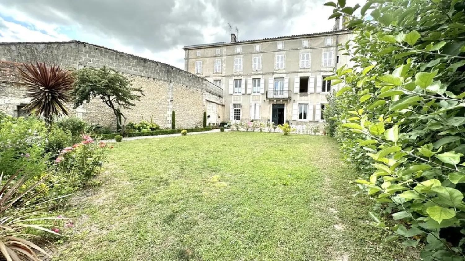  en venta mansión Saint-Hilaire Charente 2