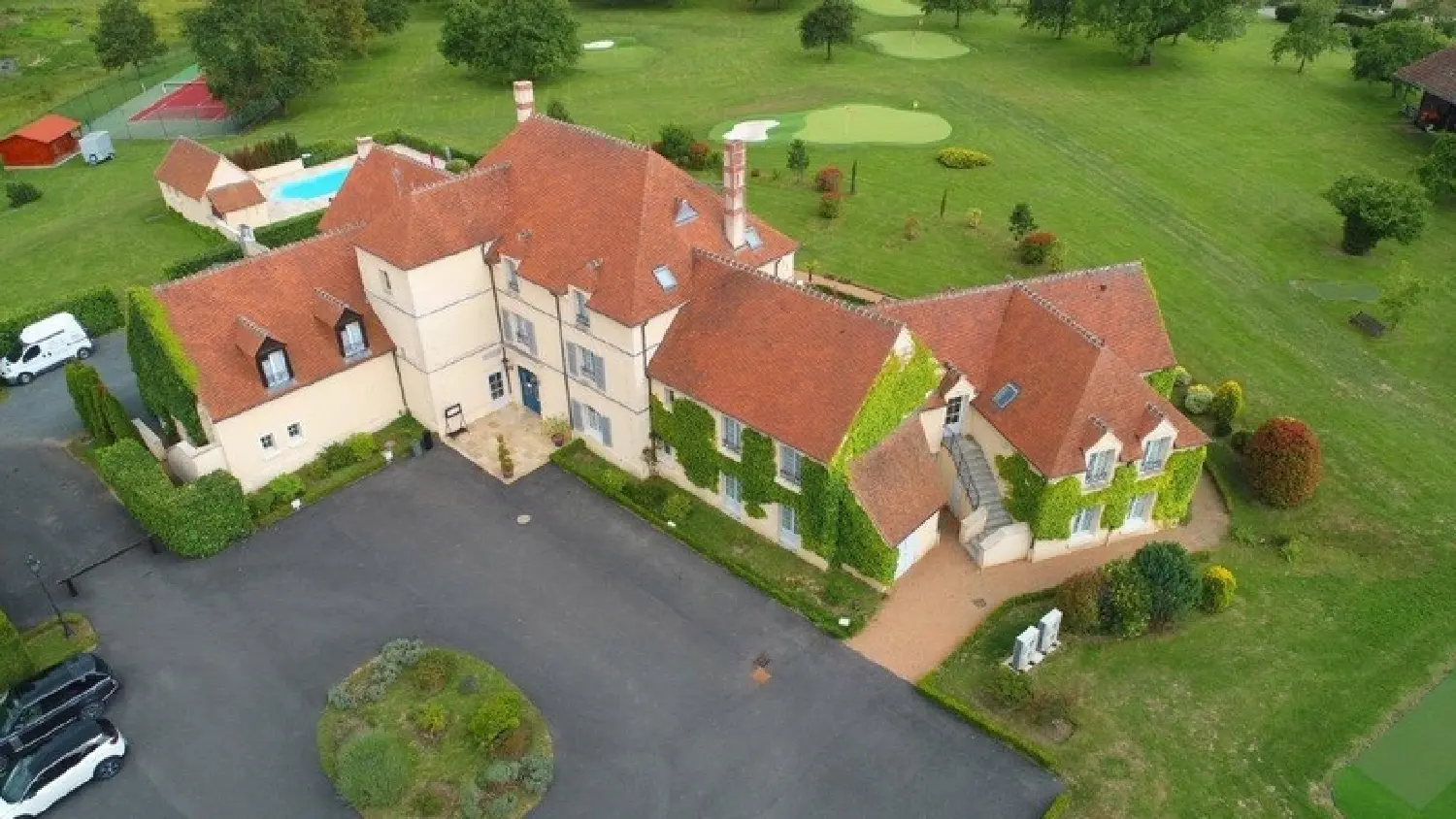  for sale restaurant Bonnat Creuse 2