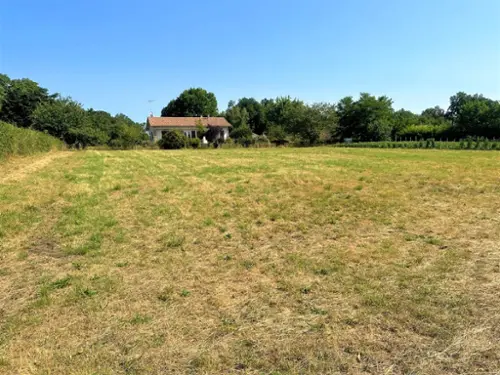 Chabanais Charente terrein foto 7098056