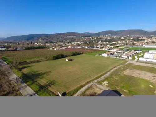 Charmes-sur-Rhône Ardeche terrein foto 7087188