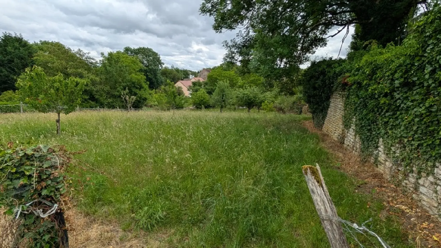  te koop terrein Coutarnoux Yonne 1