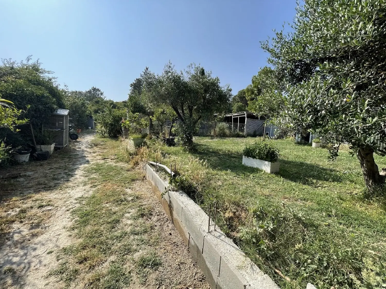 en venta terreno Montbazin Hérault 2