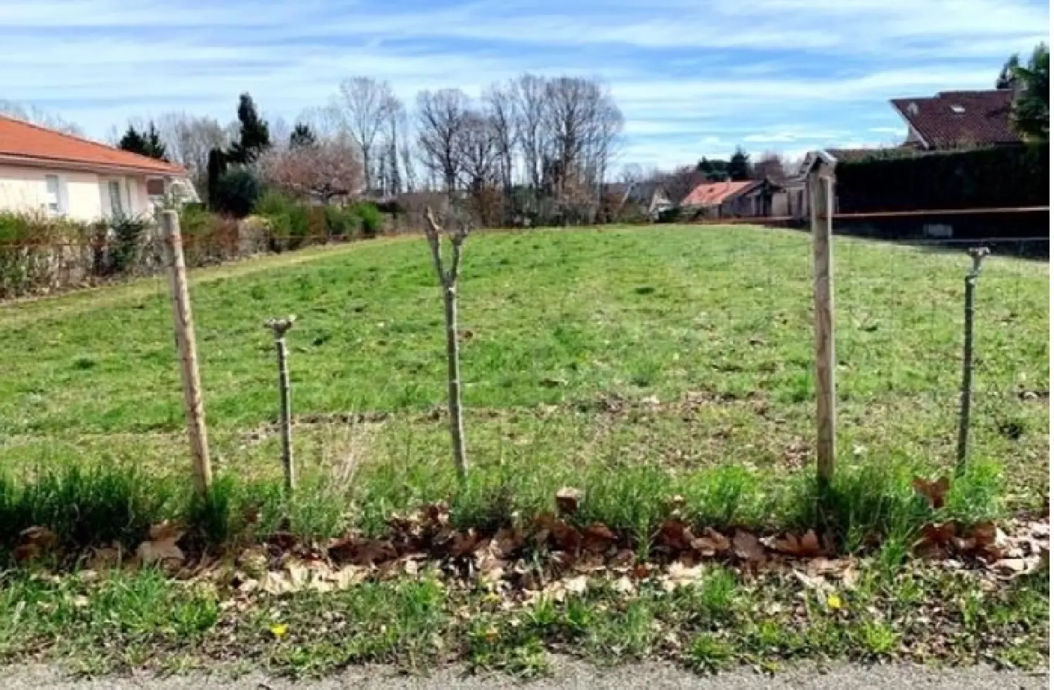  te koop terrein Odos Hautes-Pyrénées 1