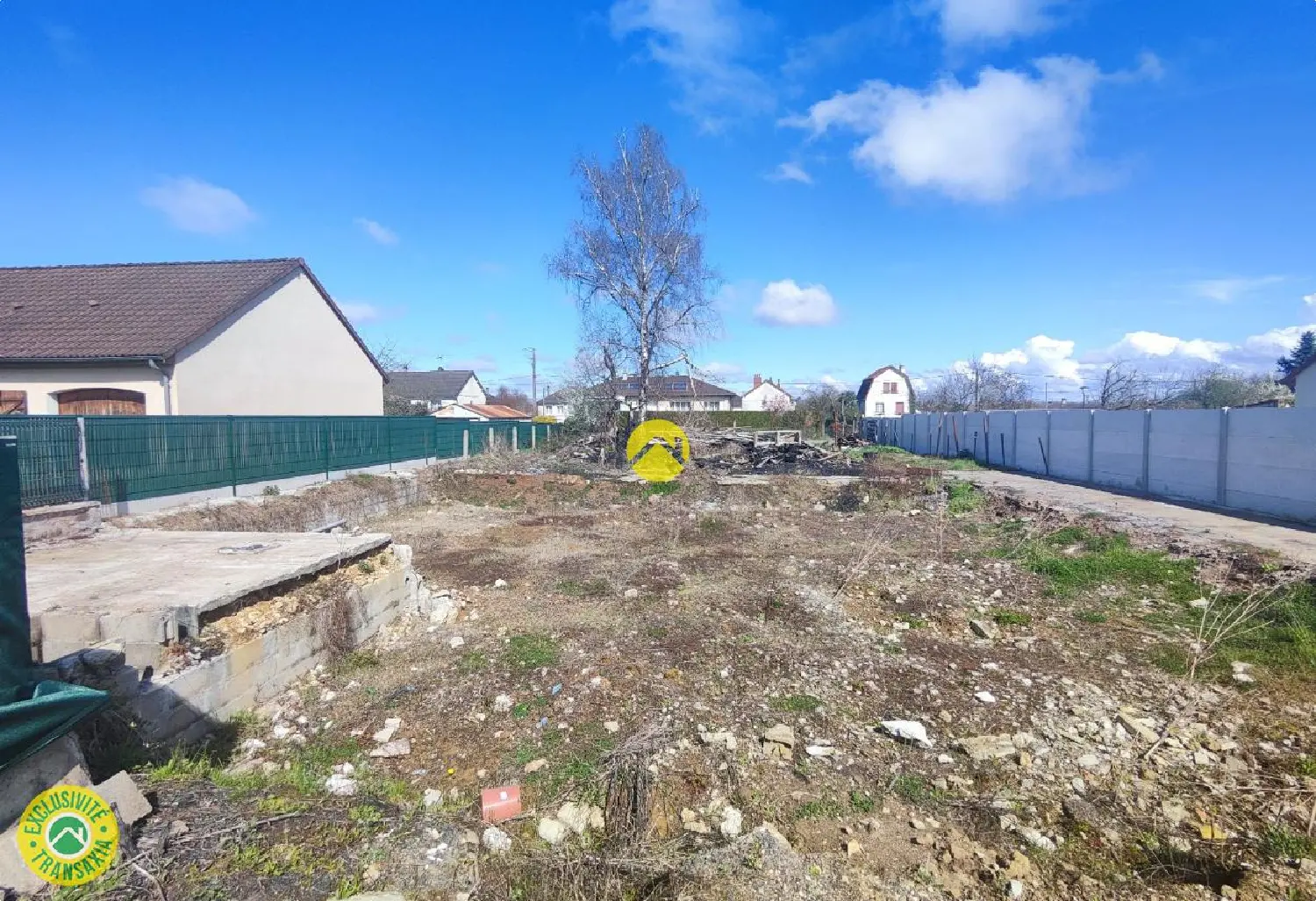  te koop terrein Saint-Hilaire-de-Gondilly Cher 2