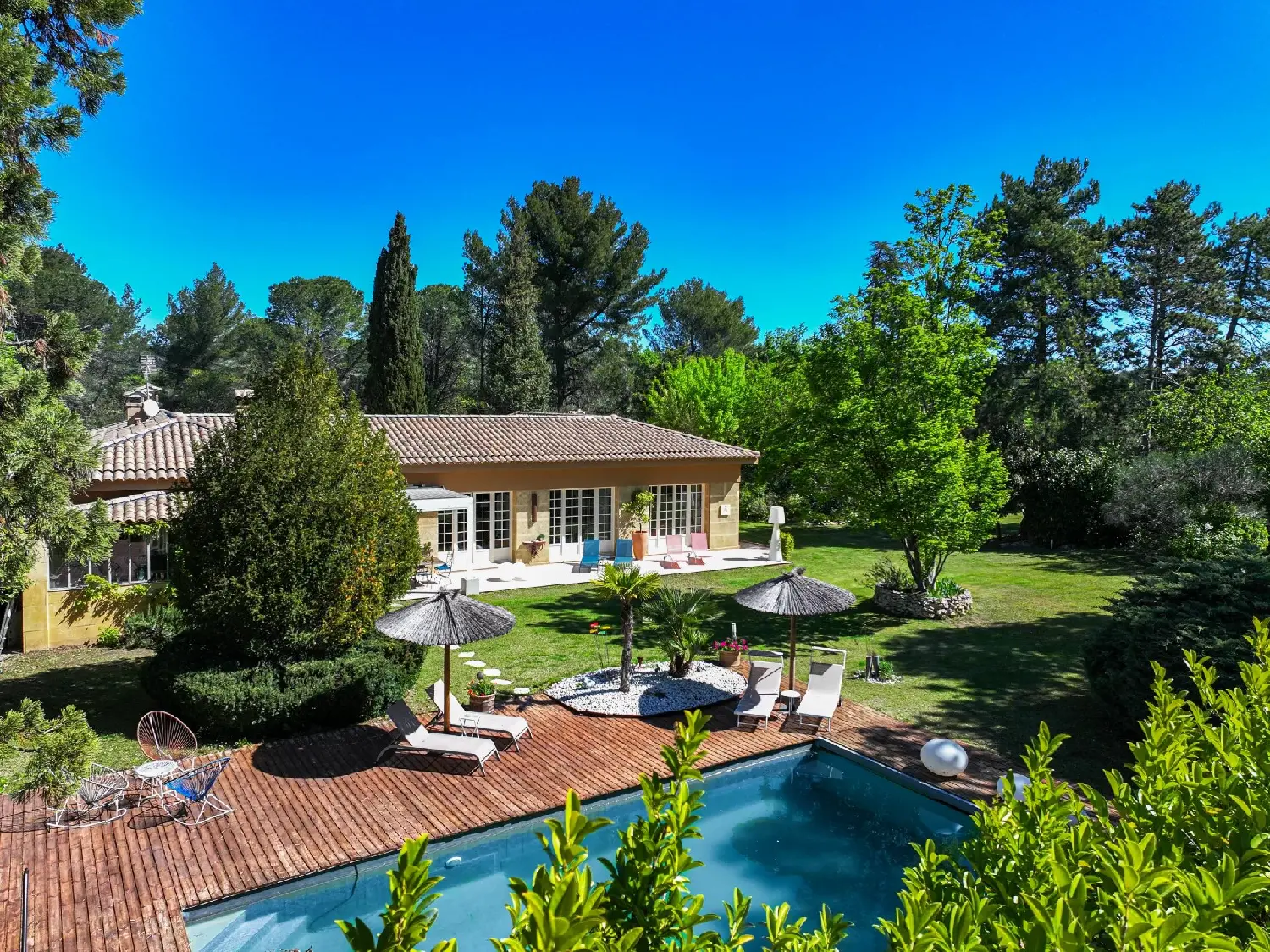  à vendre villa Aix-en-Provence Bouches-du-Rhône 7