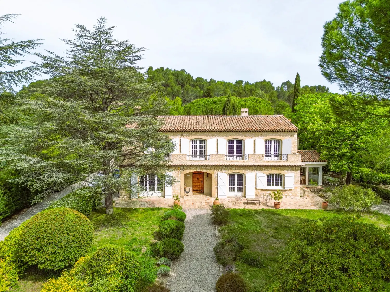  à vendre villa Aix-en-Provence Bouches-du-Rhône 2