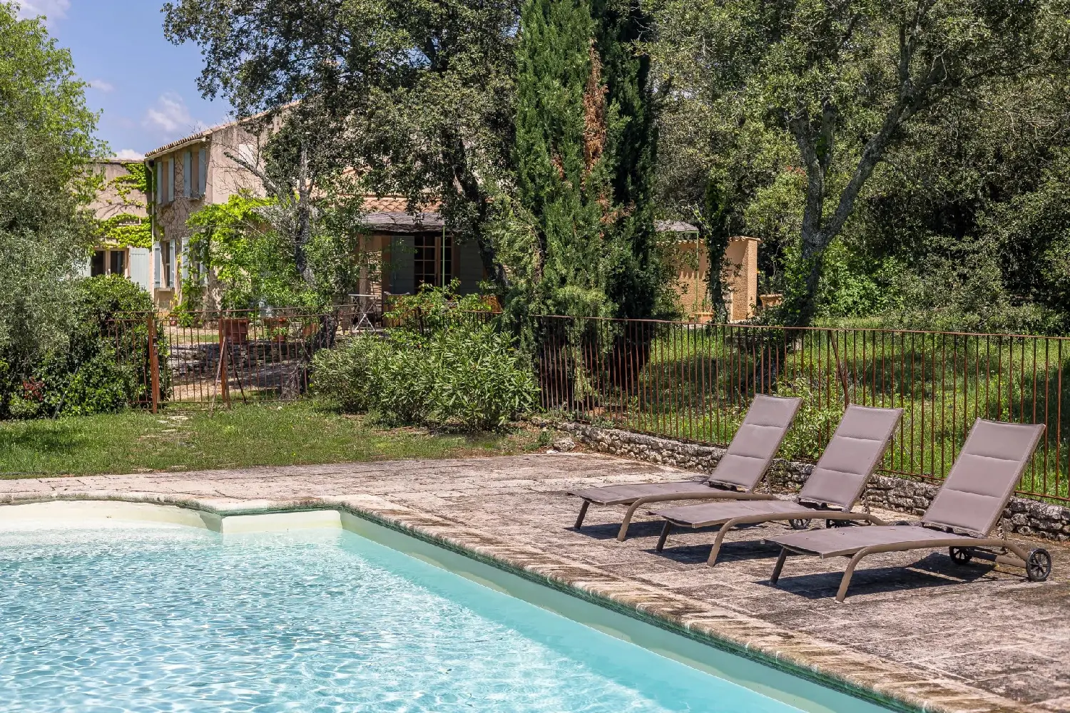 te koop villa Gordes Vaucluse 2