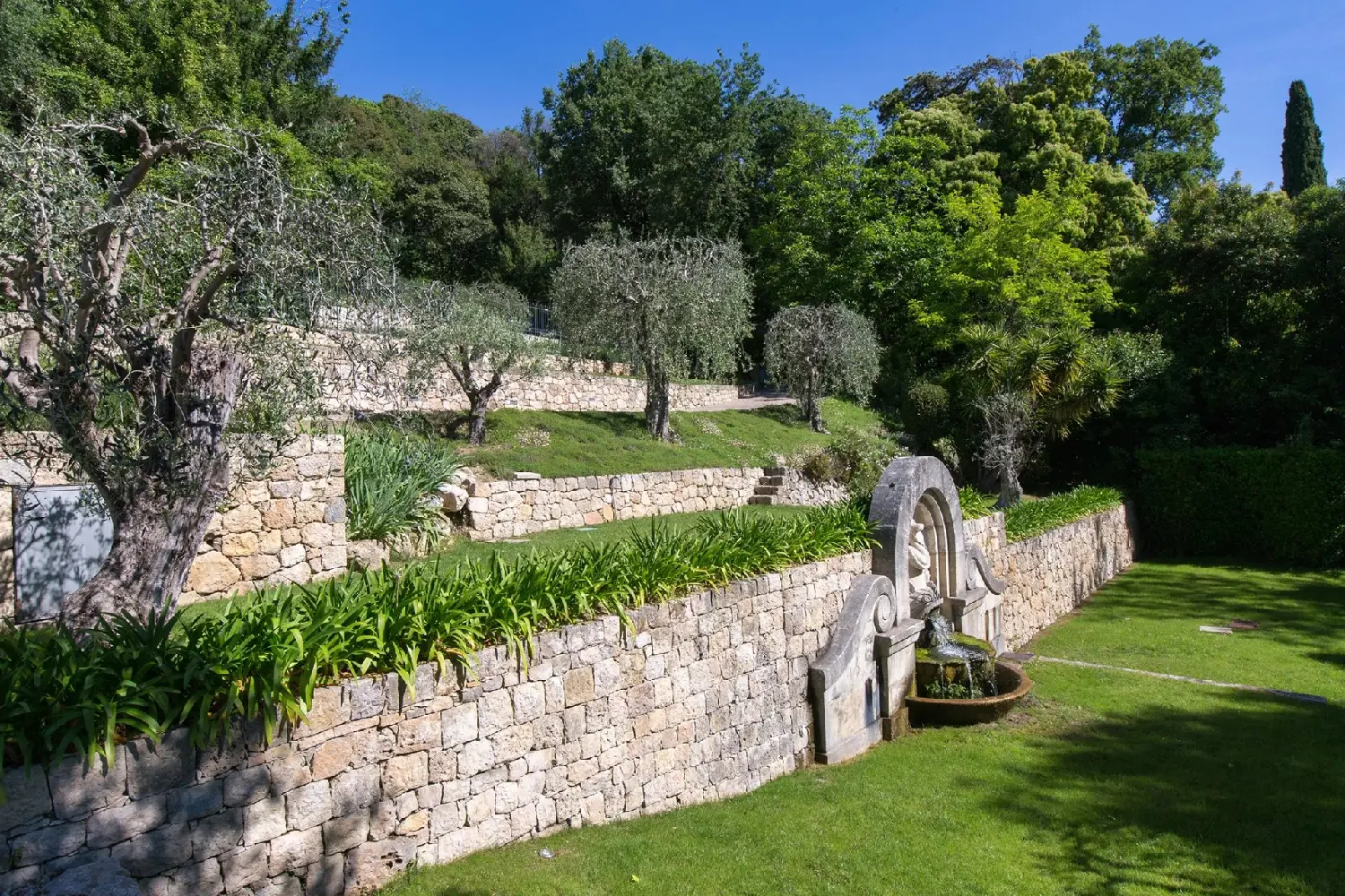  à vendre villa Grasse Alpes-Maritimes 8