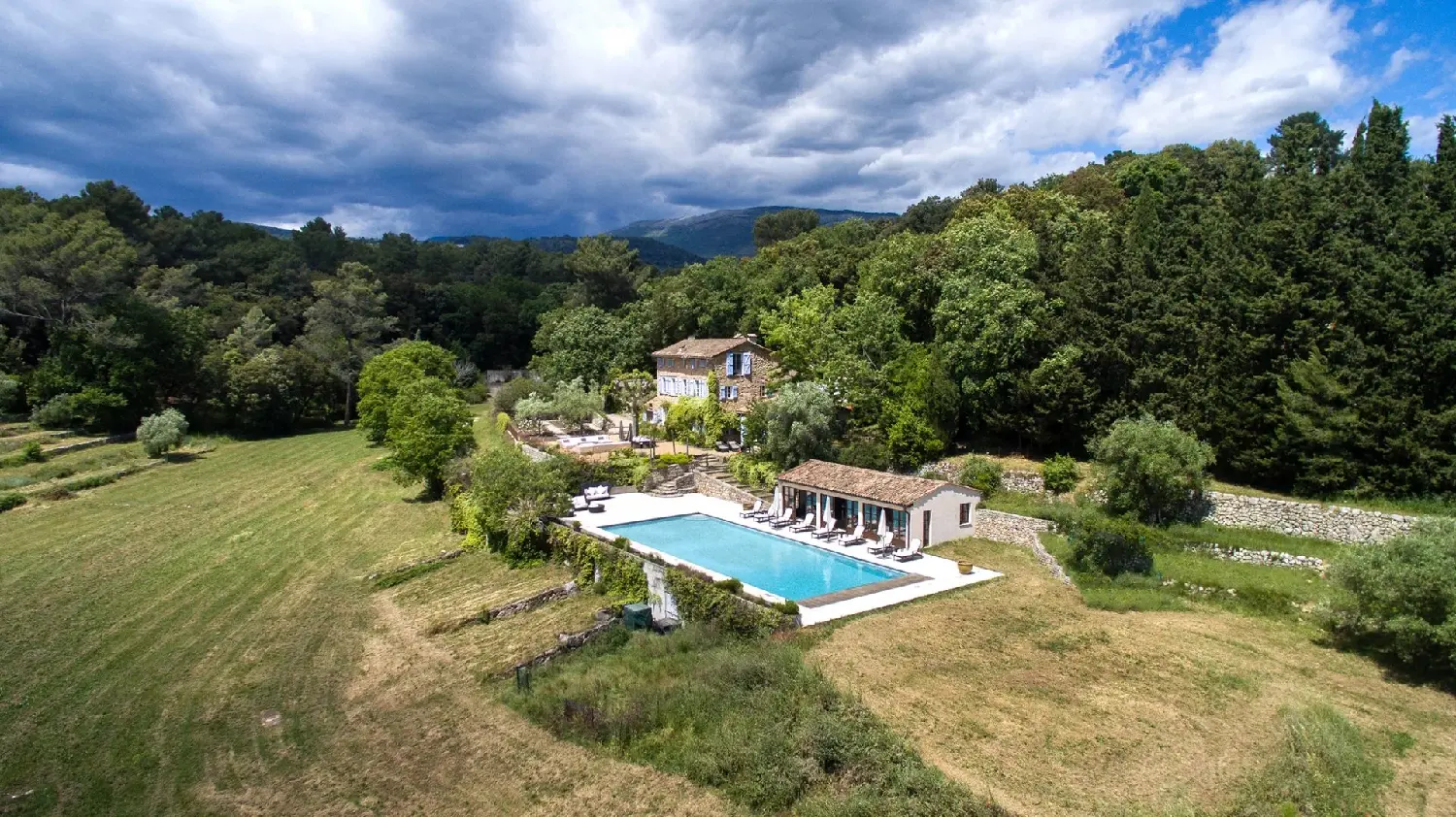  à vendre villa Grasse Alpes-Maritimes 2
