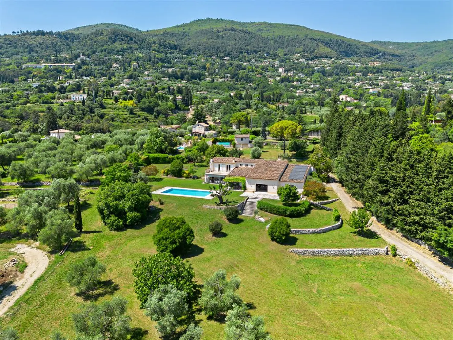  à vendre villa Grasse Alpes-Maritimes 8