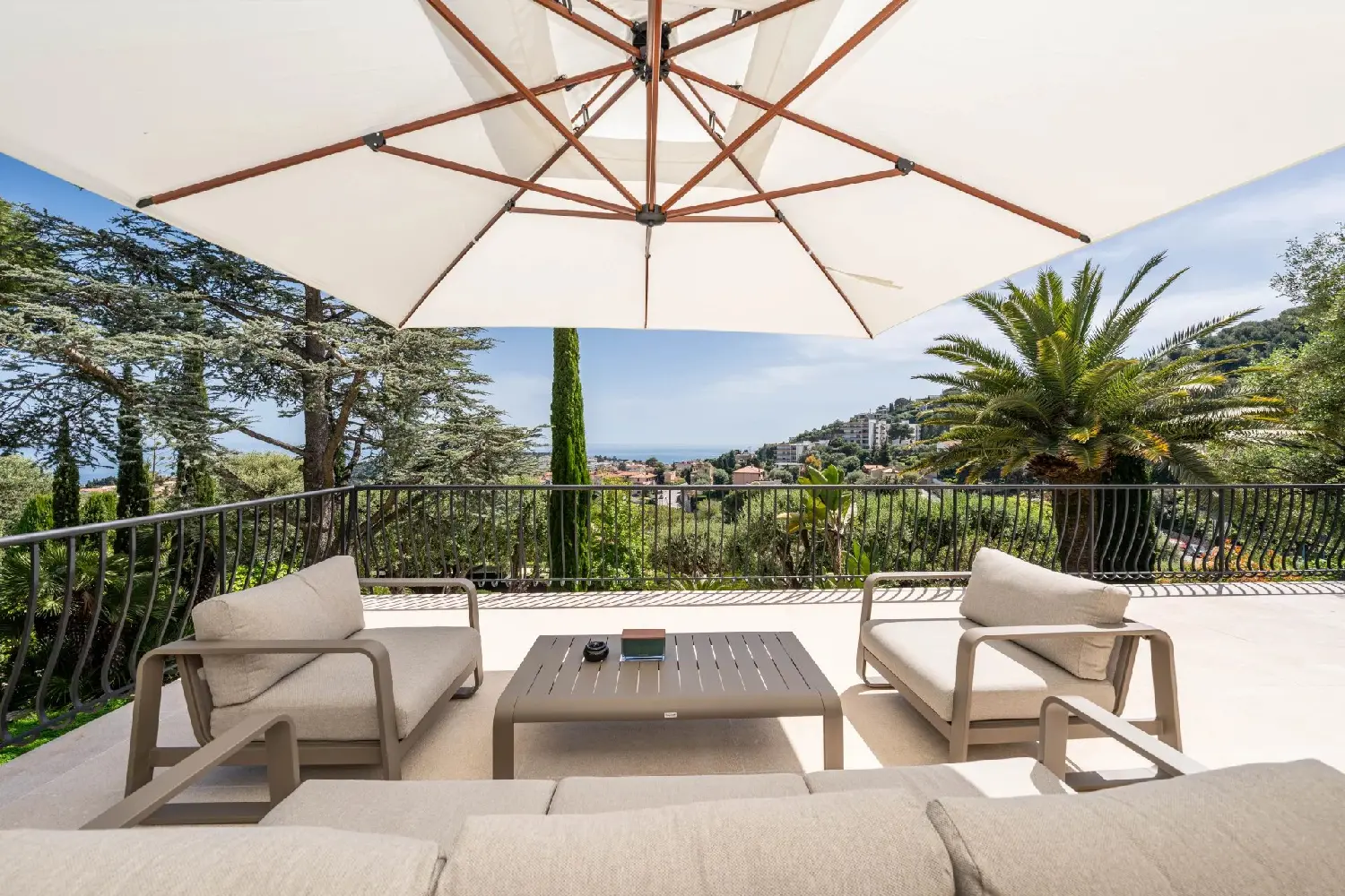  à vendre villa Roquebrune-Cap-Martin Alpes-Maritimes 2