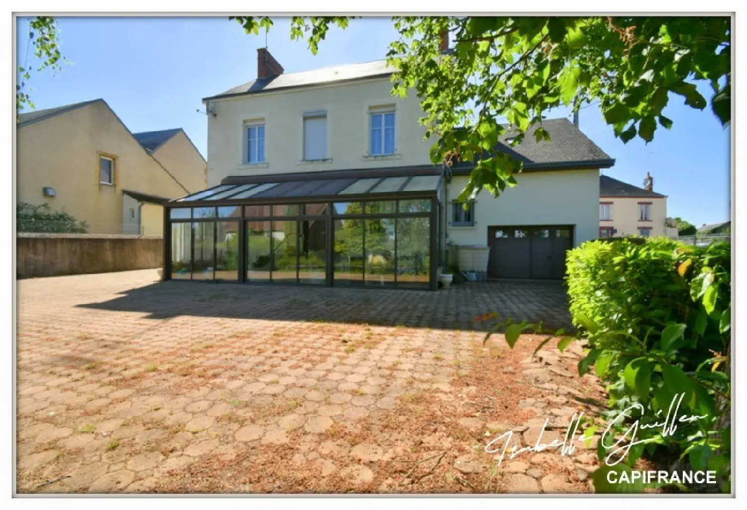  en venta casa de pueblo Châteaumeillant Cher 1
