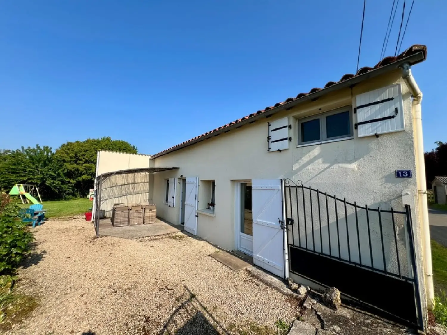  te koop dorpshuis Gourgé Deux-Sèvres 1