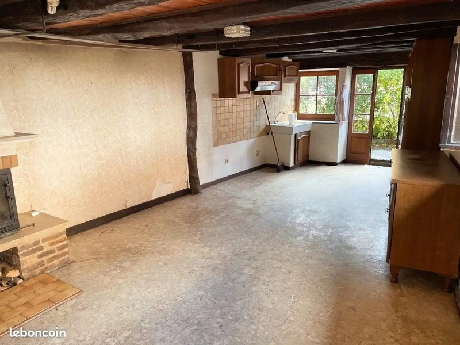  à vendre maison de village Joudes Saône-et-Loire 2