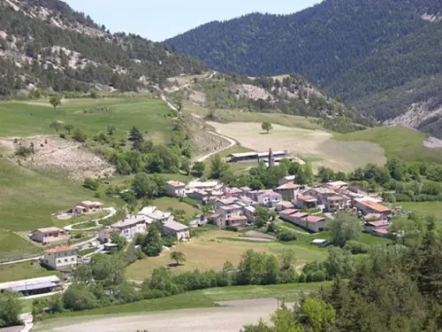 Lambruisse Alpes-de-Haute-Provence casa de pueblo foto 7101580