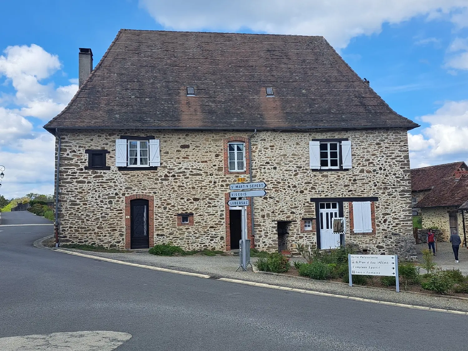  te koop dorpshuis Saint-Pardoux-Corbier Corrèze 2