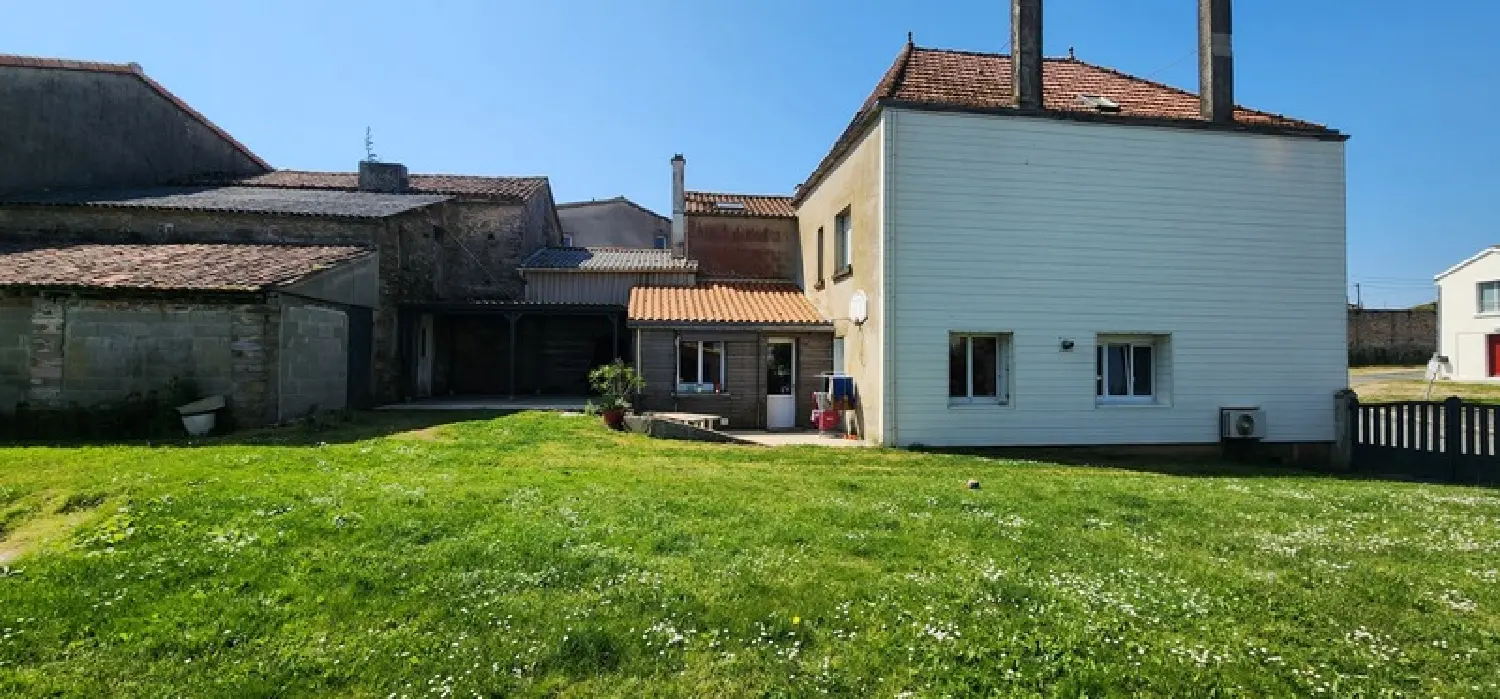  te koop dorpshuis Saint-Pierre-du-Chemin Vendée 4