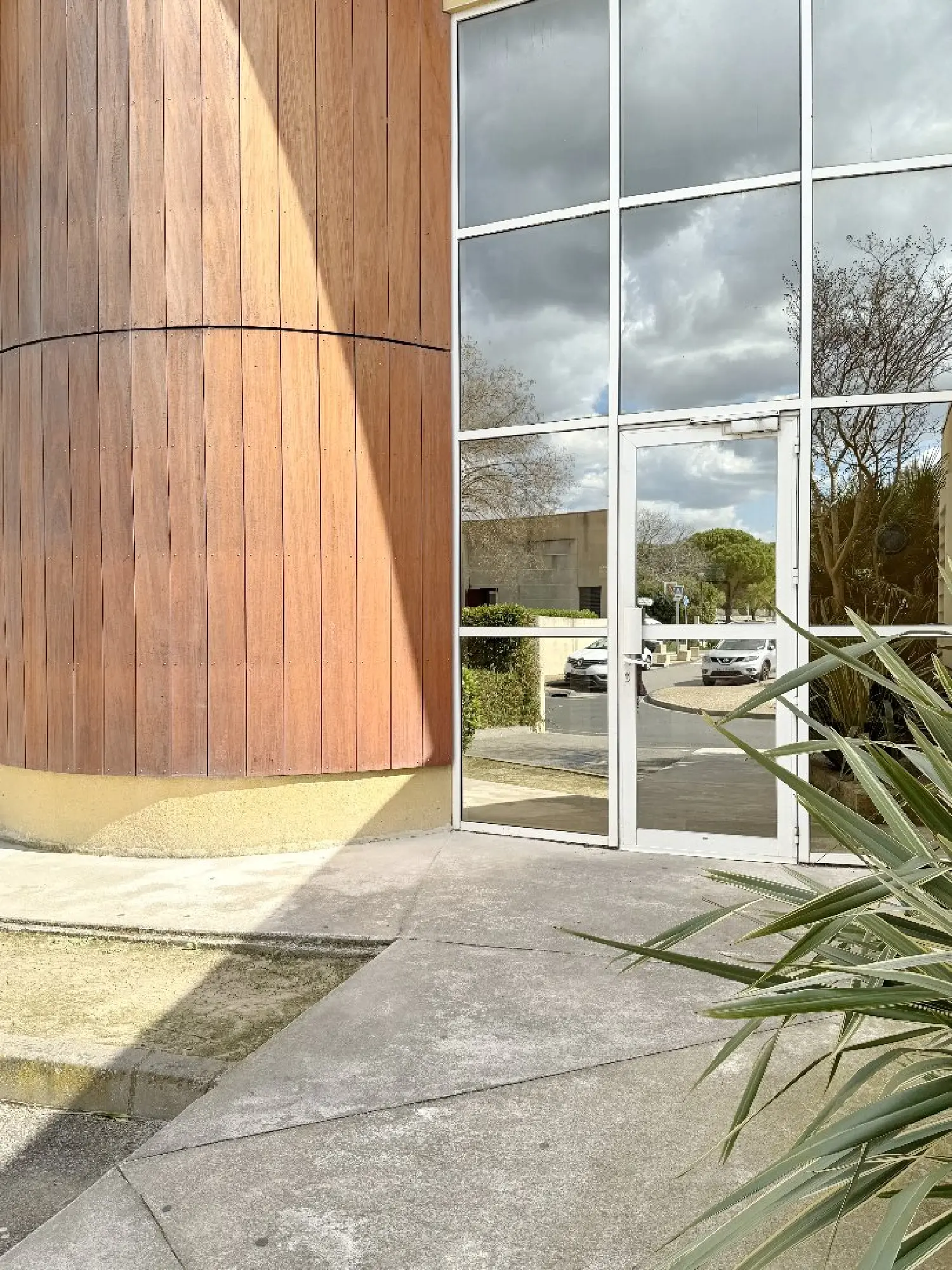  for sale office Lunel Hérault 1