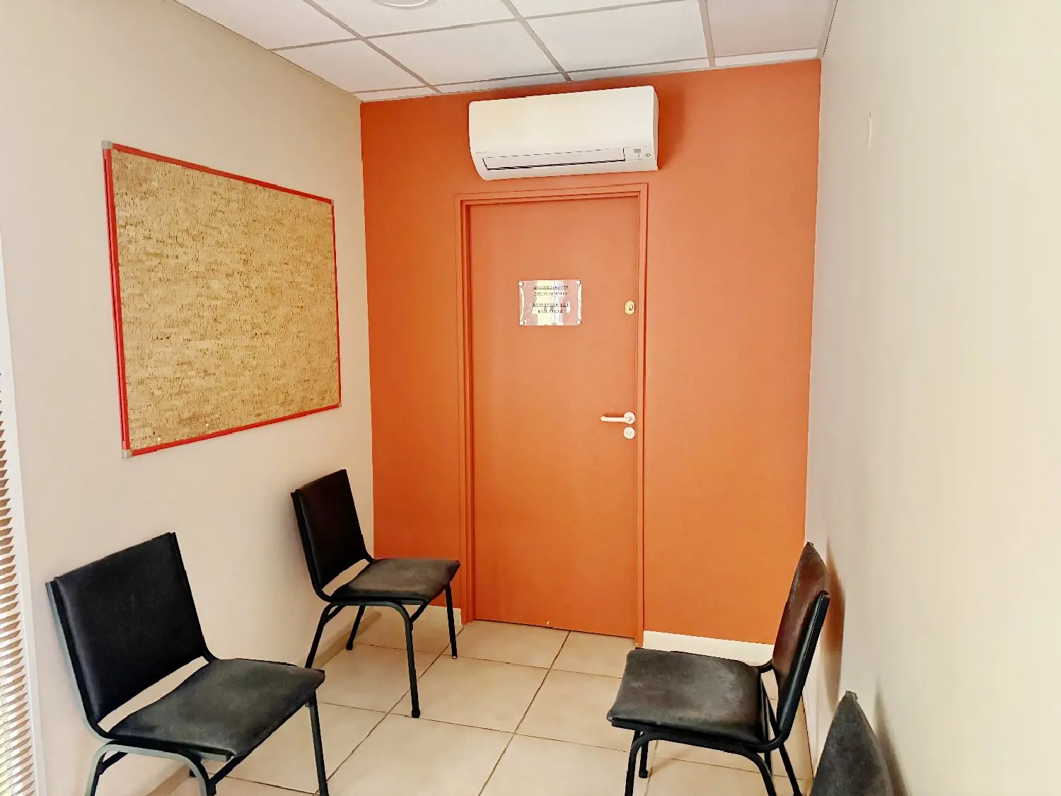  for sale office Lunel Hérault 5