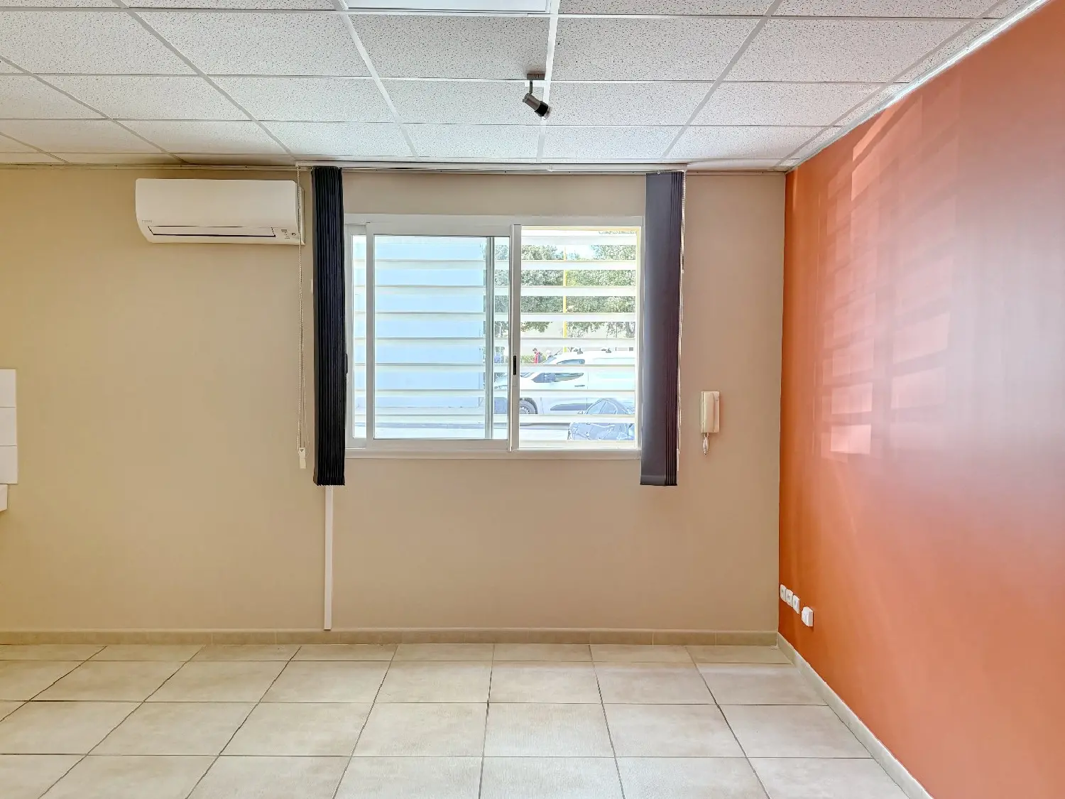  for sale office Lunel Hérault 6