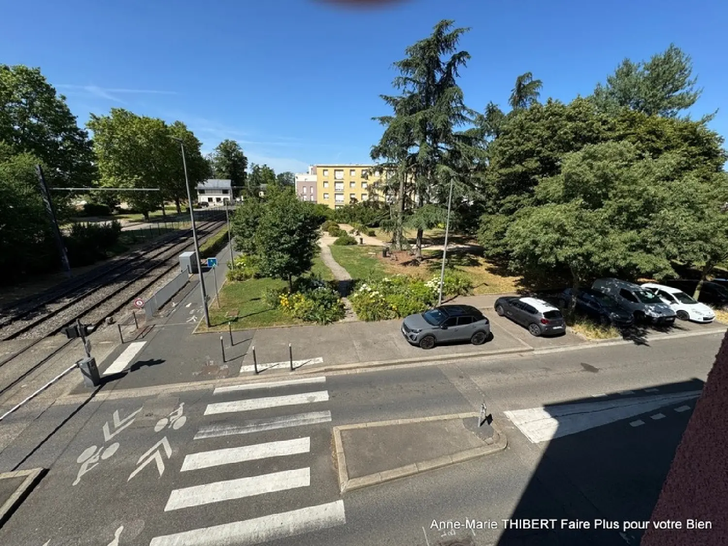  for sale apartment Décines-Charpieu Rhône 8