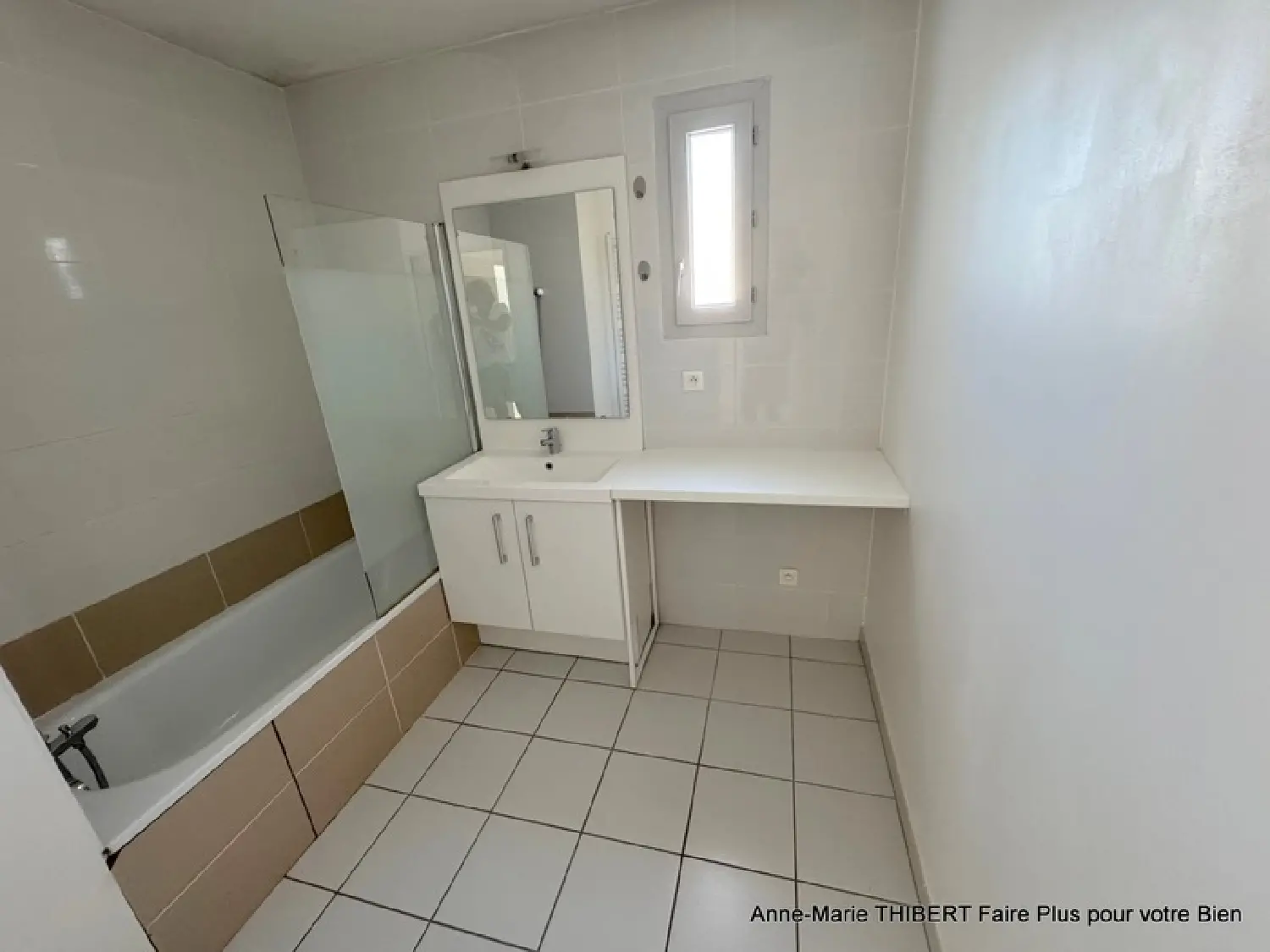  for sale apartment Décines-Charpieu Rhône 8