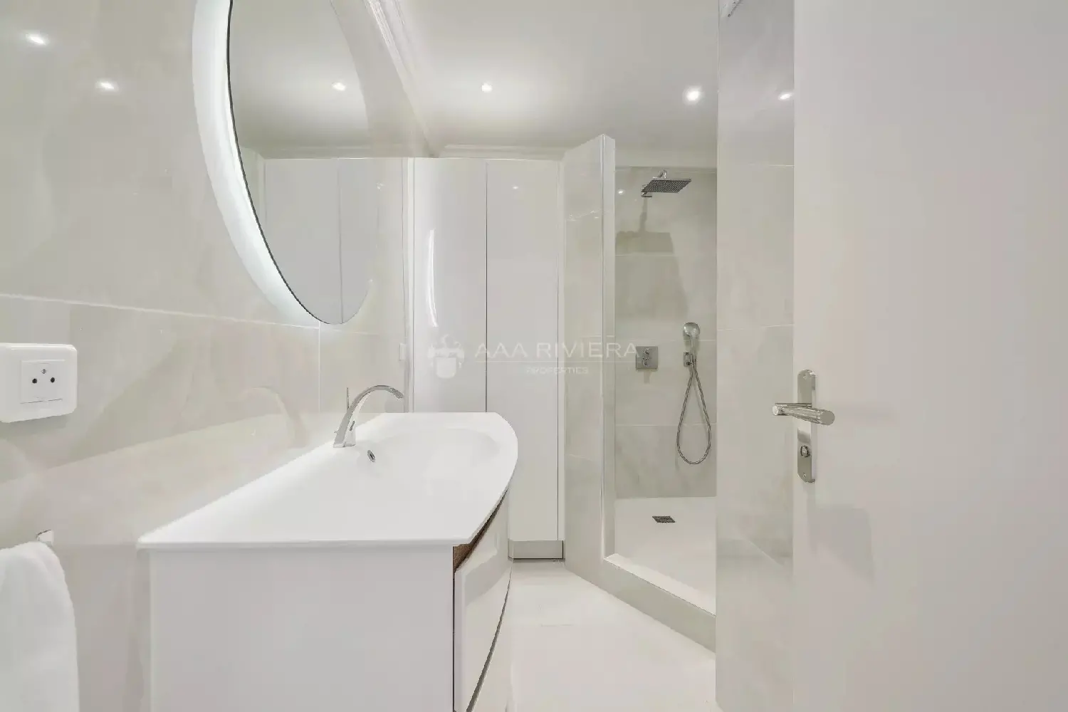  te koop appartement Juan-les-Pins Alpes-Maritimes 5