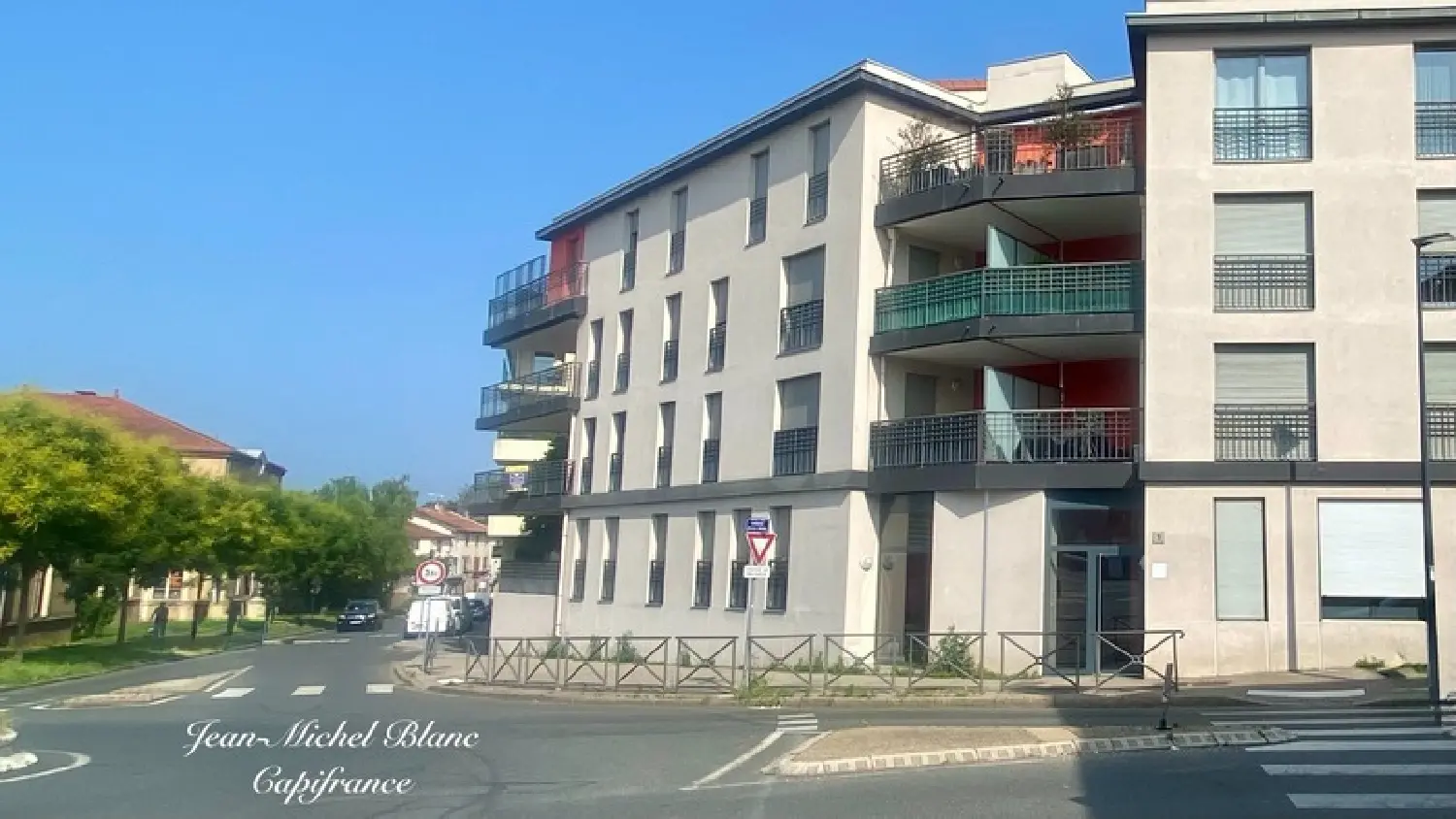  for sale apartment Neuville-sur-Saône Rhône 1