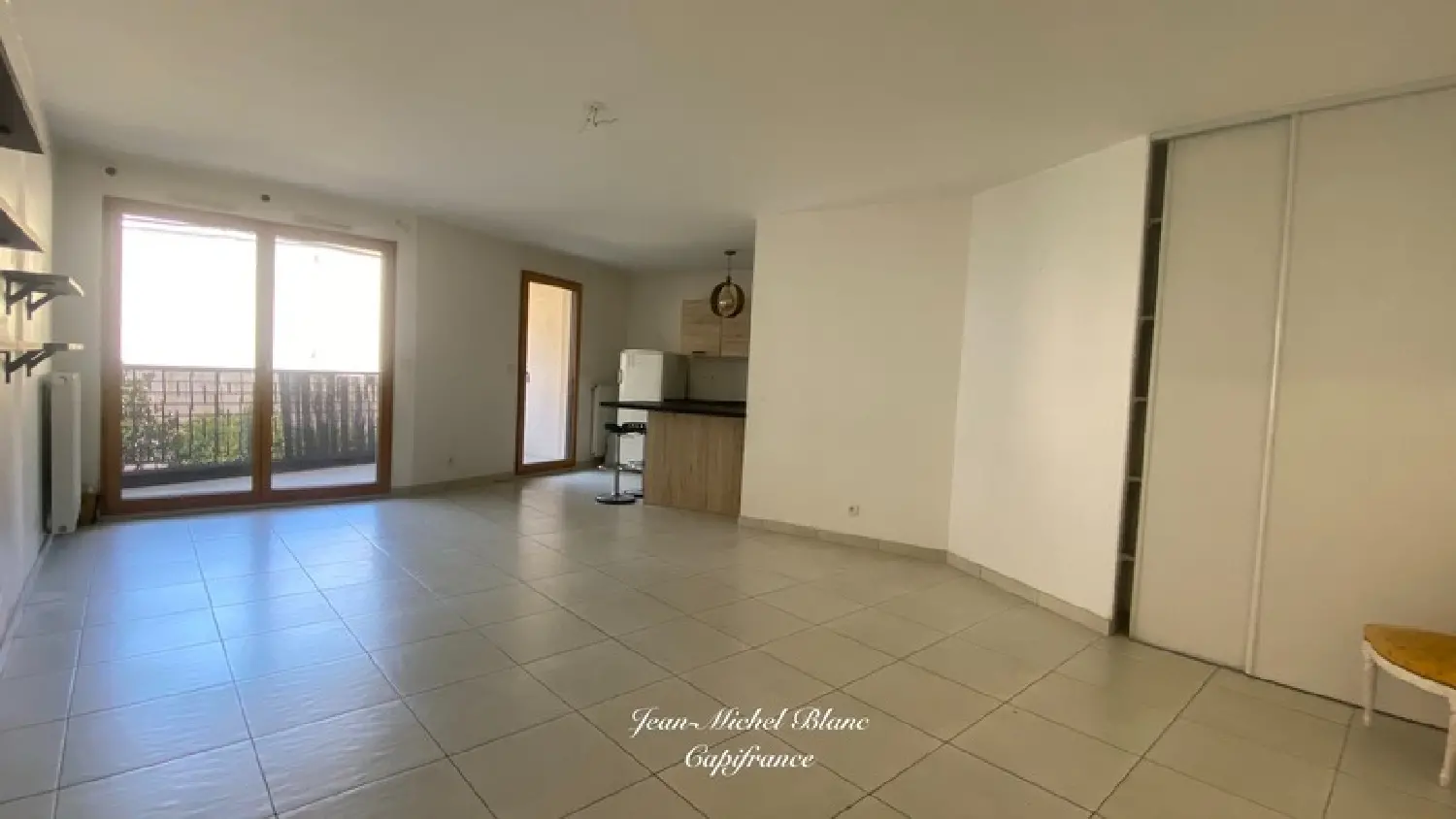  for sale apartment Neuville-sur-Saône Rhône 3