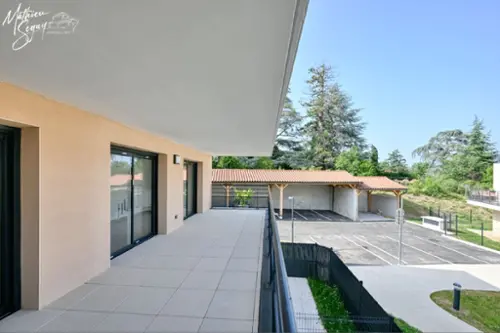 Vaugneray Rhône apartment foto 7115301