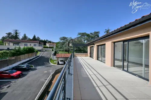 Vaugneray Rhône apartment foto 7115302