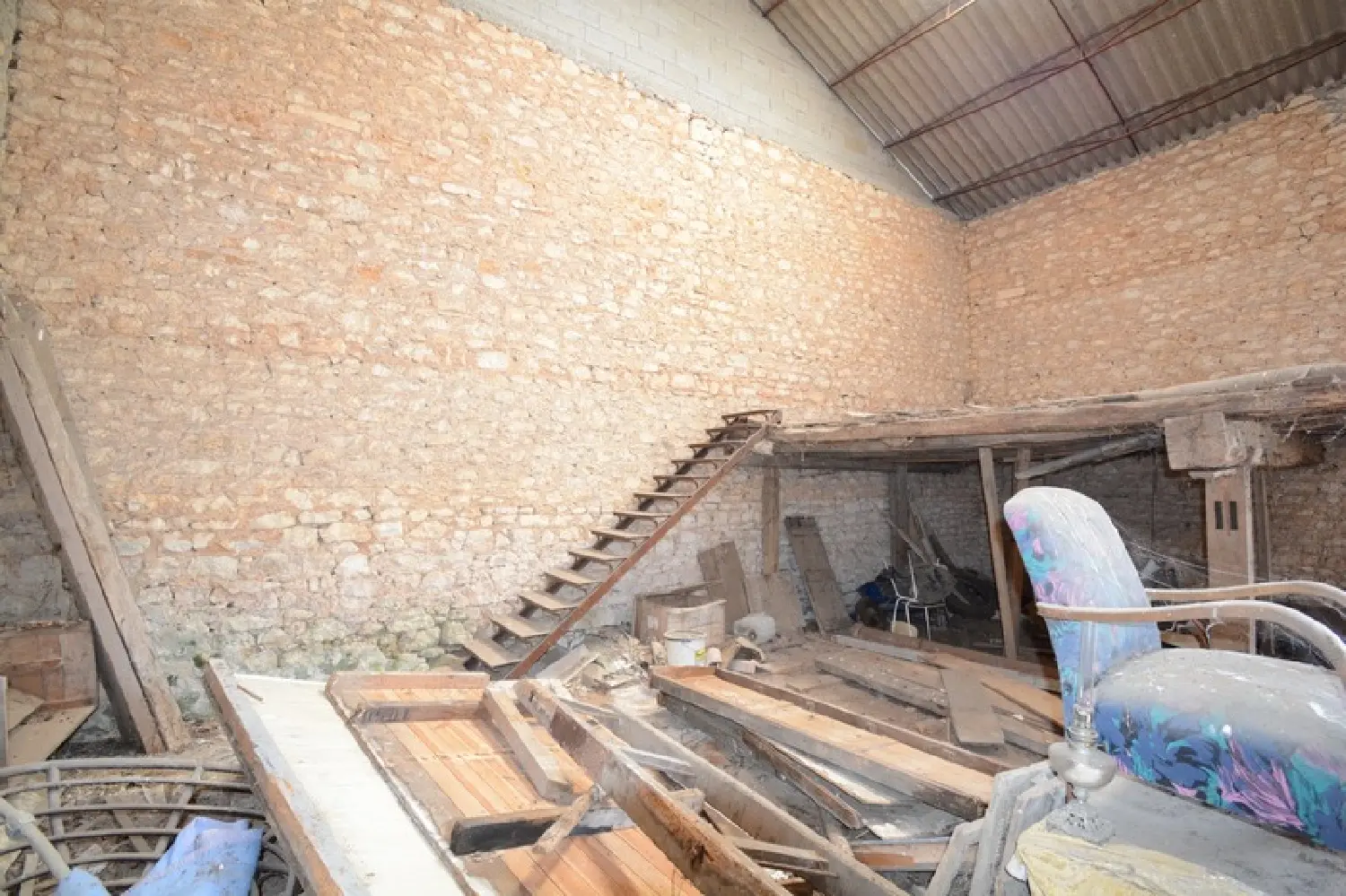  en venta granero La Rochefoucauld Charente 2