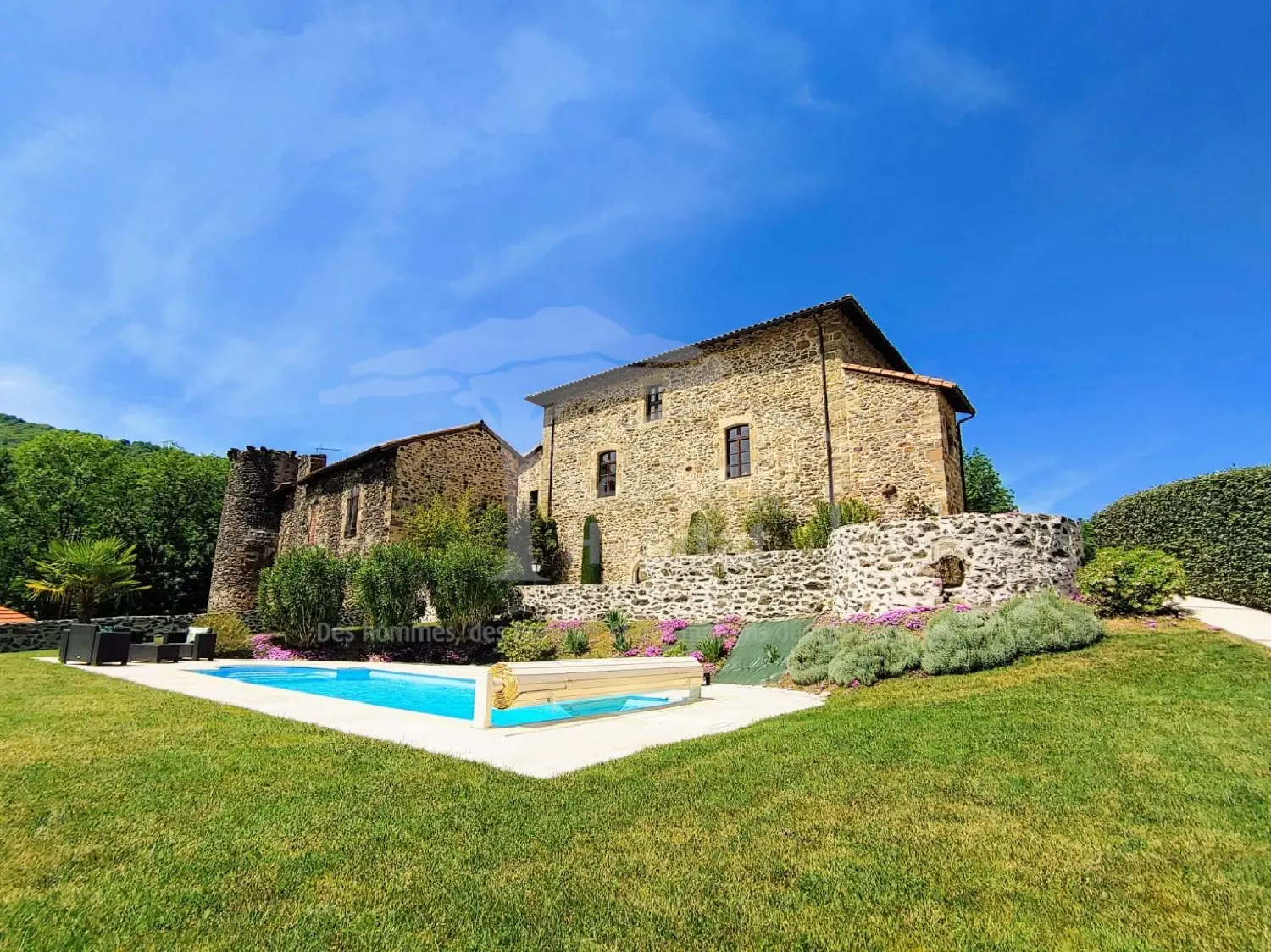  for sale castle Cardaillac Lot 1