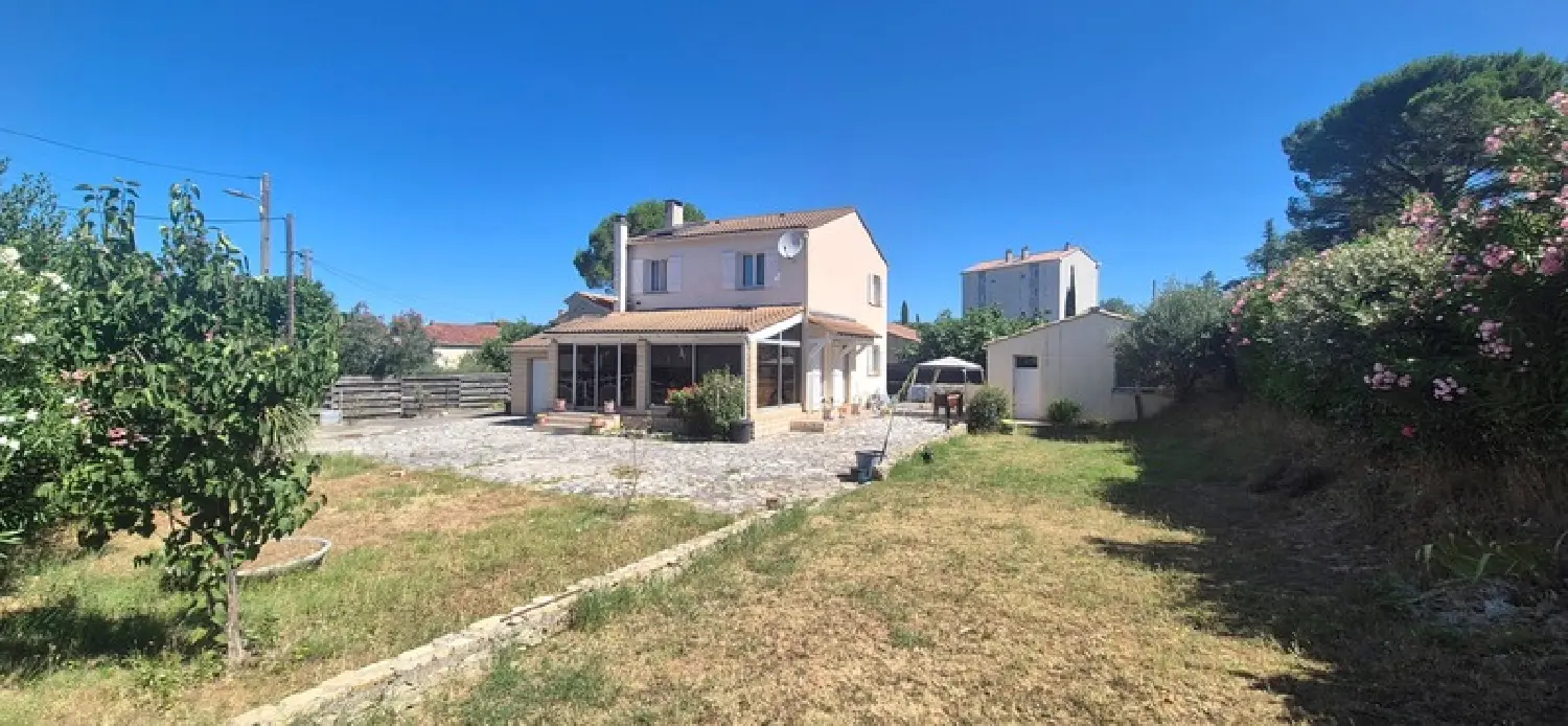  te koop stadshuis Alès Gard 2