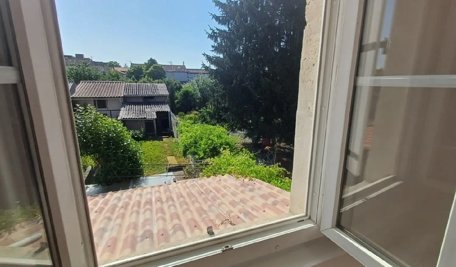  for sale city house Angoulême Charente 3