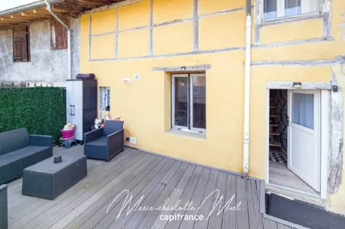 Pont-de-Vaux Ain Stadthaus Bild 7110686