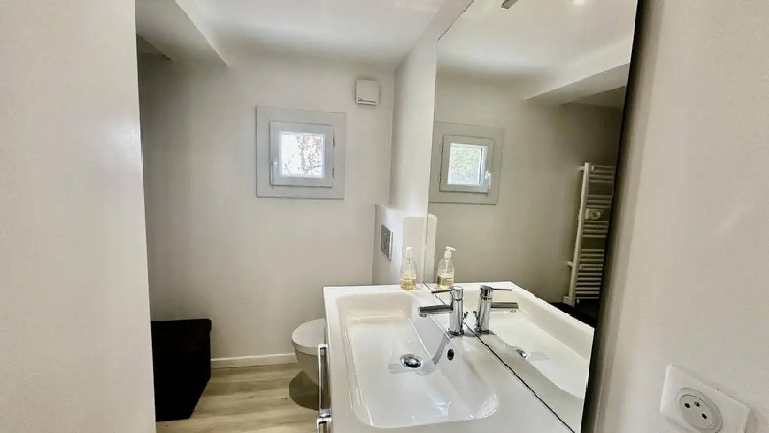  te koop stadshuis Saint-Hilaire Charente 8