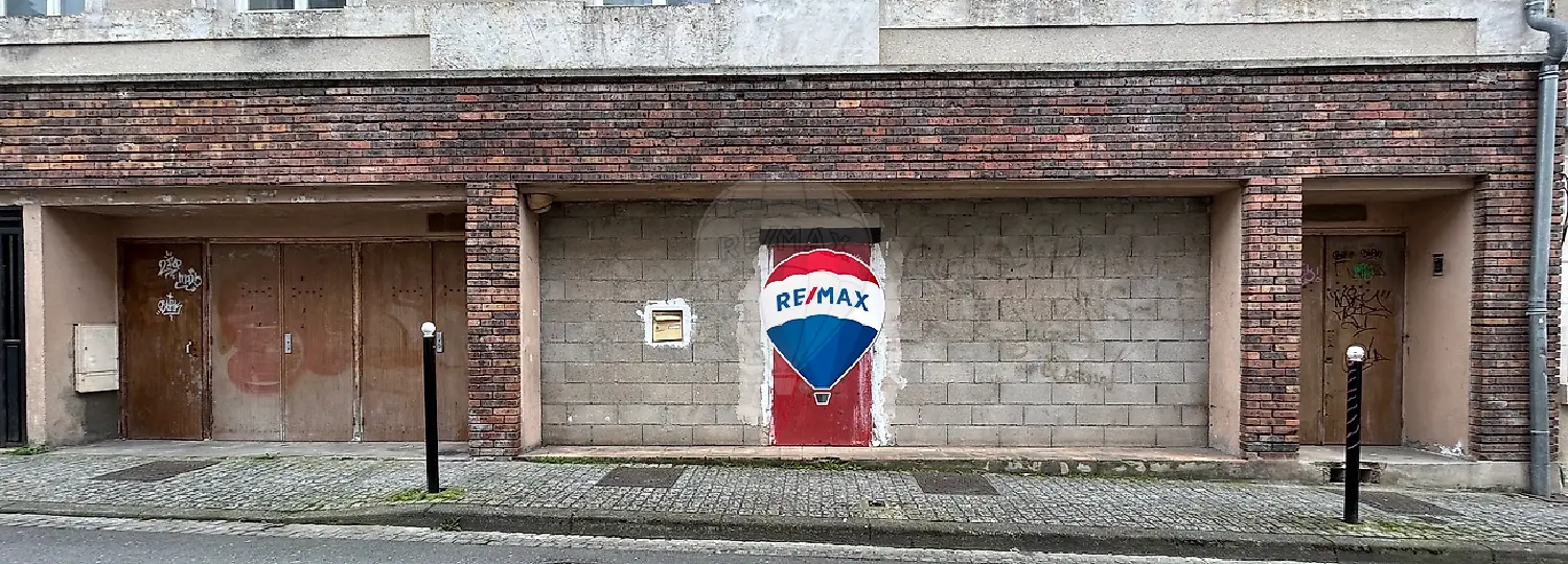 for sale commercial Bourges Cher 5
