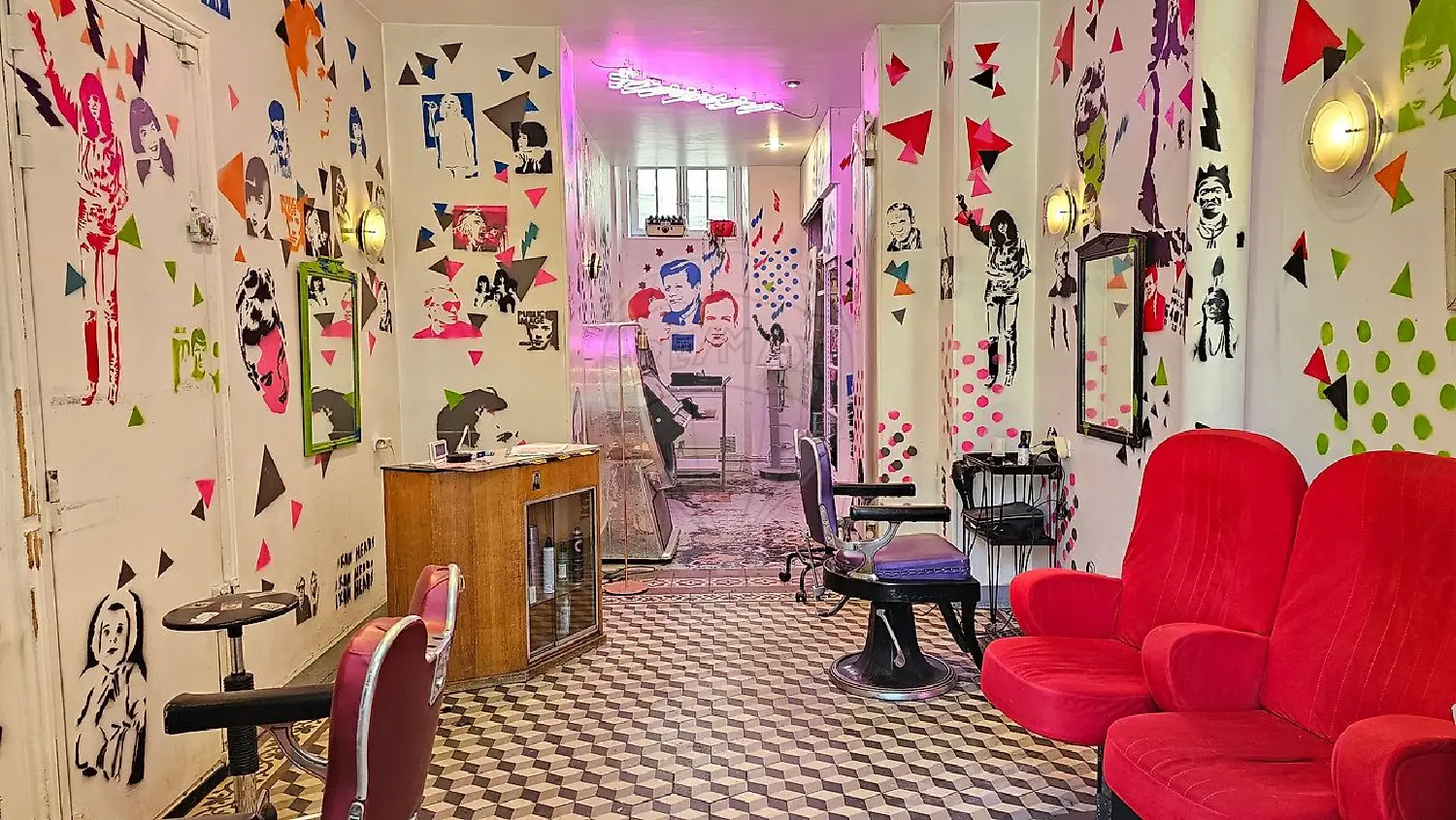  te koop bedrijfsruimte/ kantoor Paris 19e Arrondissement Parijs (Seine) 1