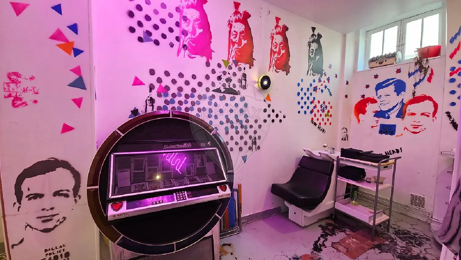  te koop bedrijfsruimte/ kantoor Paris 19e Arrondissement Parijs (Seine) 3
