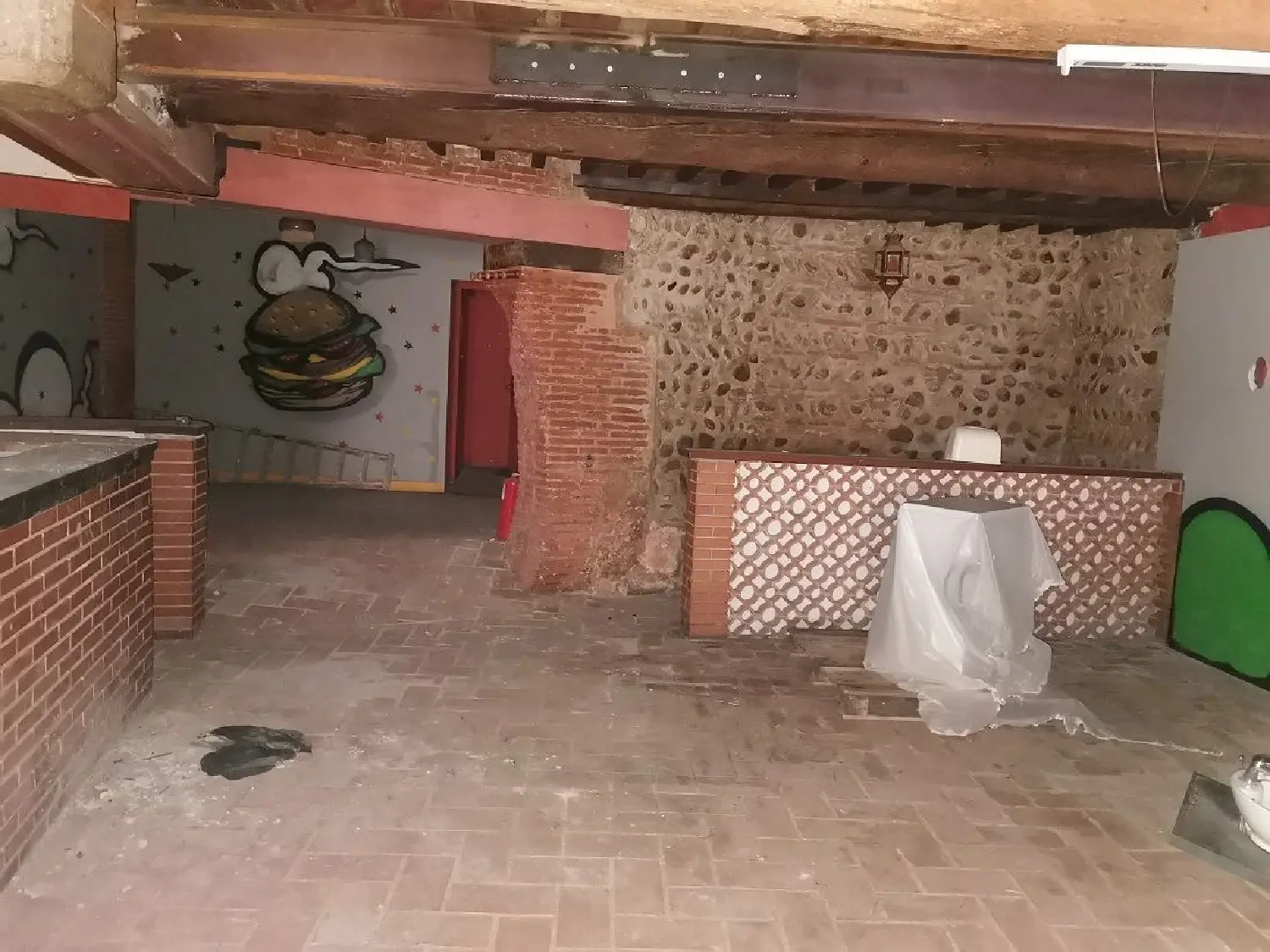 en venta local comercial Perpignan Pirineo Oriental 2