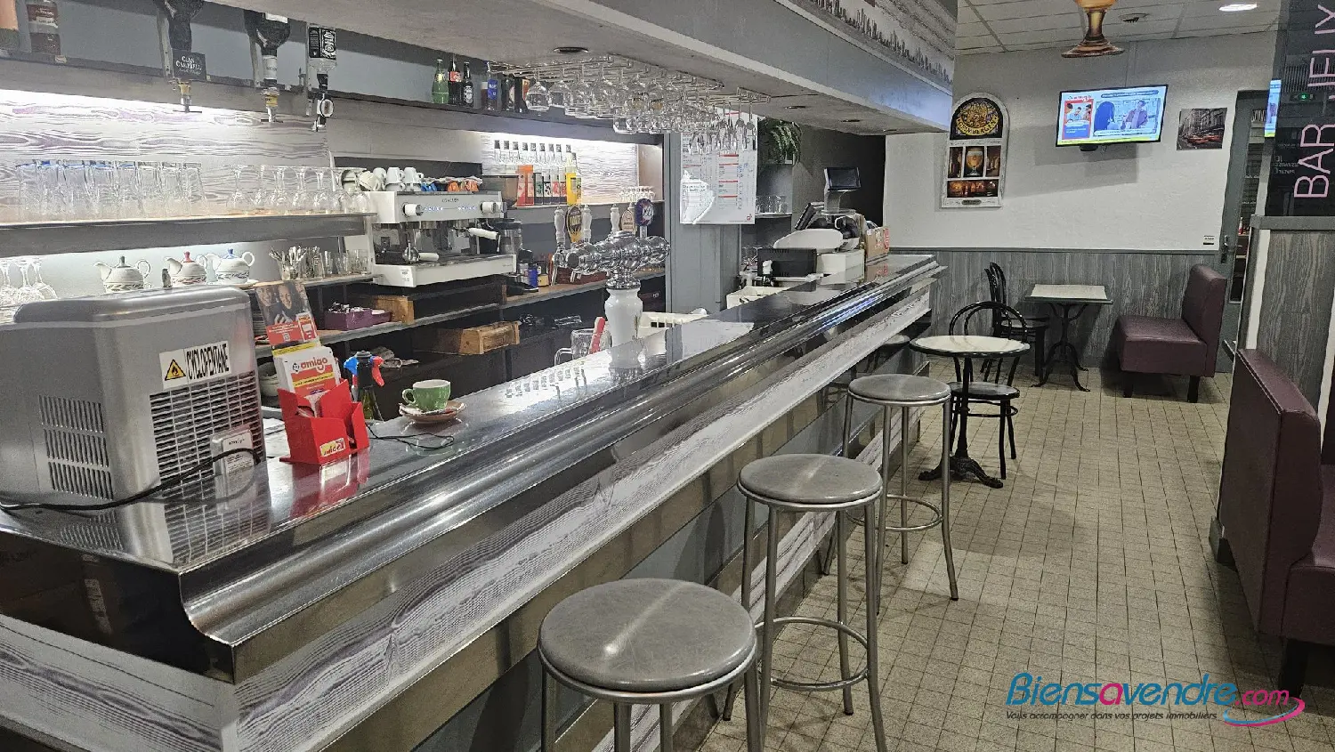  for sale commercial Poitiers Vienne 1