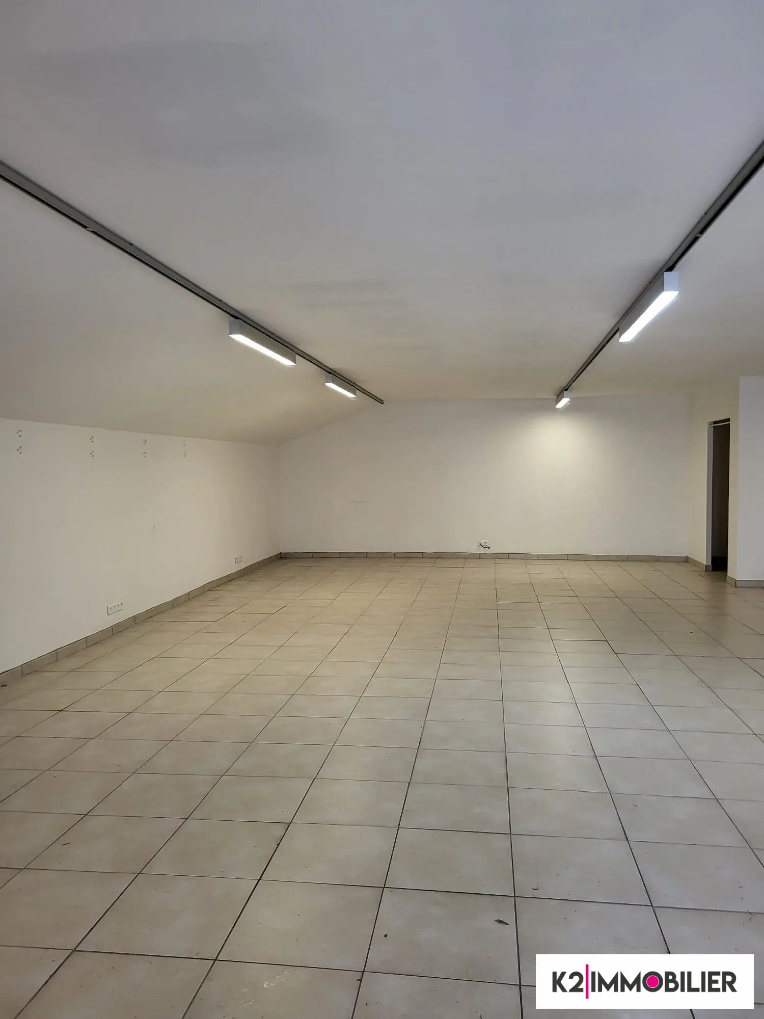  for sale commercial Privas Ardèche 2