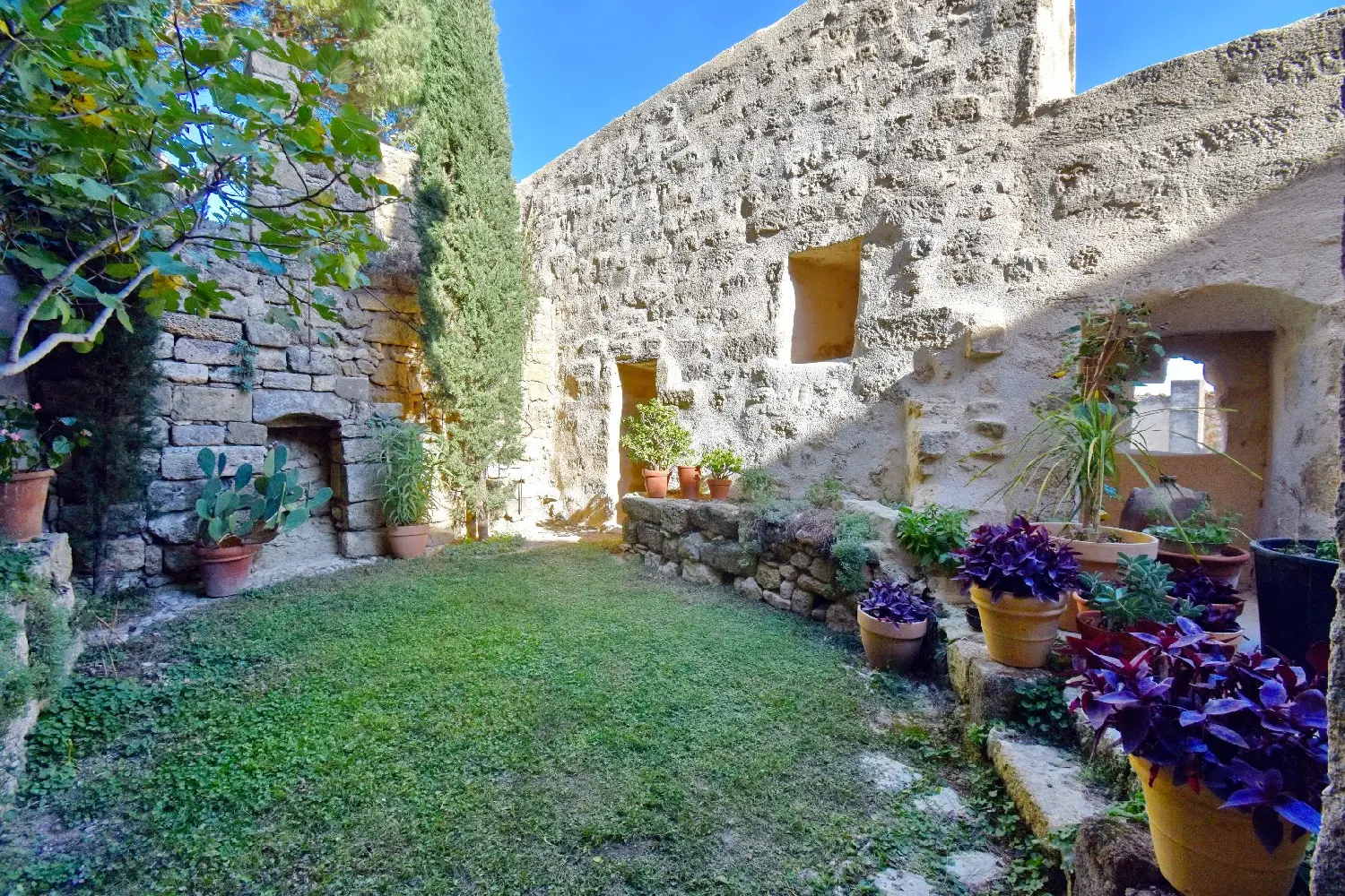  en venta finca rústica Adissan Hérault 1