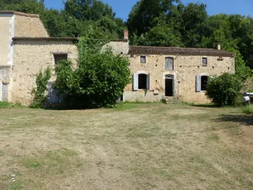 Louin Deux-Sèvres boerderij foto 7107072