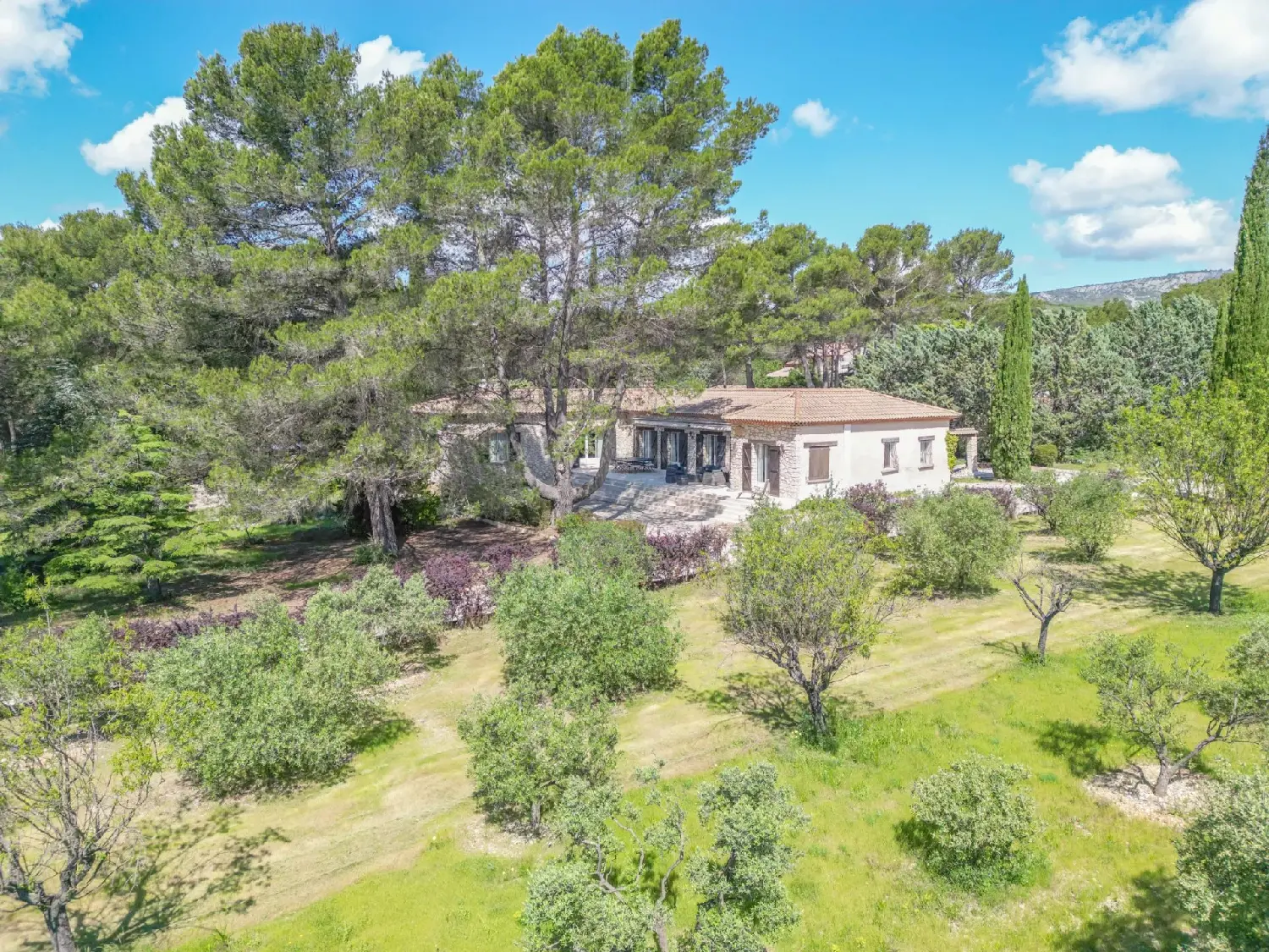  à vendre hôtel restaurant Puget Vaucluse 2