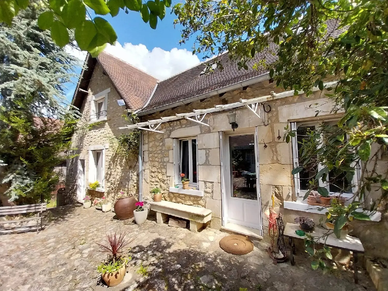  à vendre maison Angles-sur-l'Anglin Vienne 1